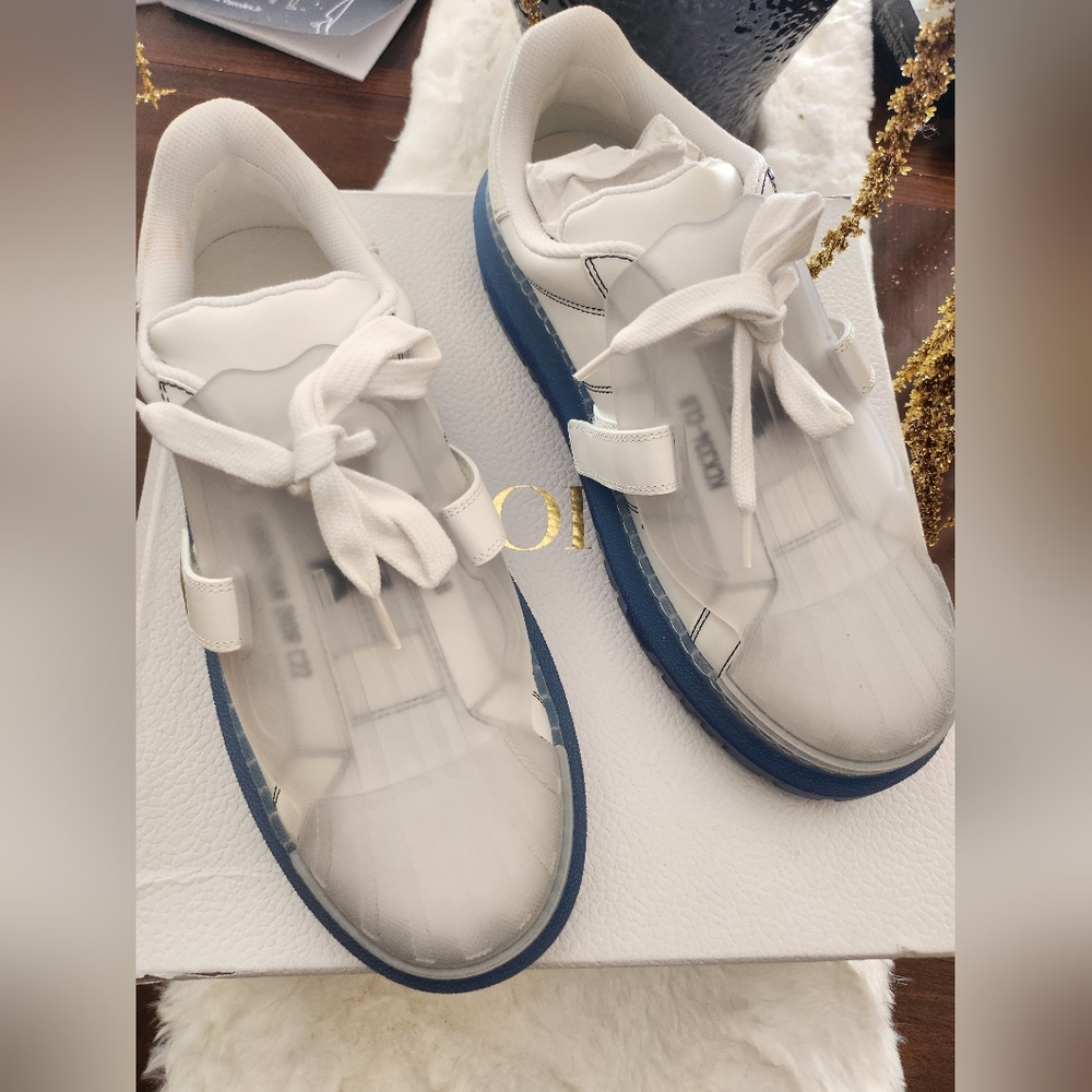 Christian Dior sneakers, Size 40, White & Blue. Brand New!